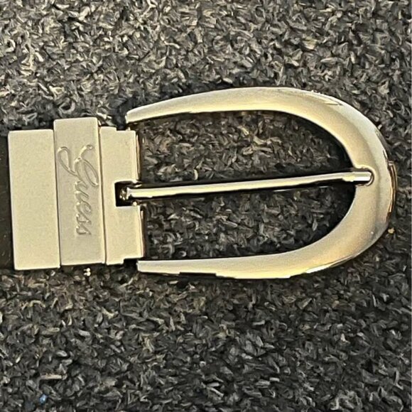 Guess women’s belt size XL (42") - Picture 1 of 2